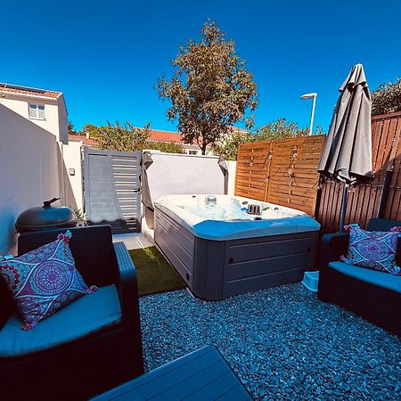 Logement Du Sud Avec Jacuzzi Sommières Екстериор снимка