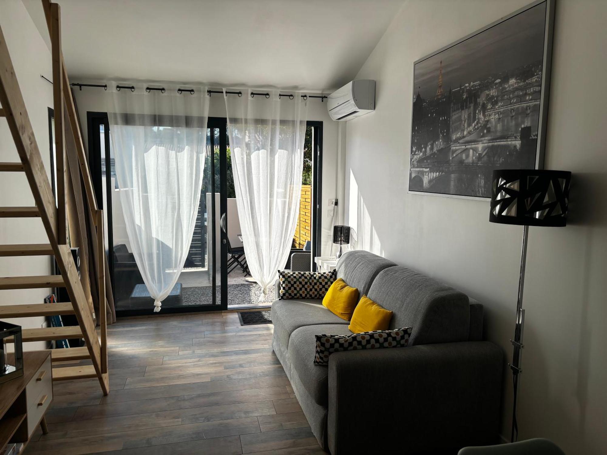 Logement Du Sud Avec Jacuzzi Sommières Екстериор снимка